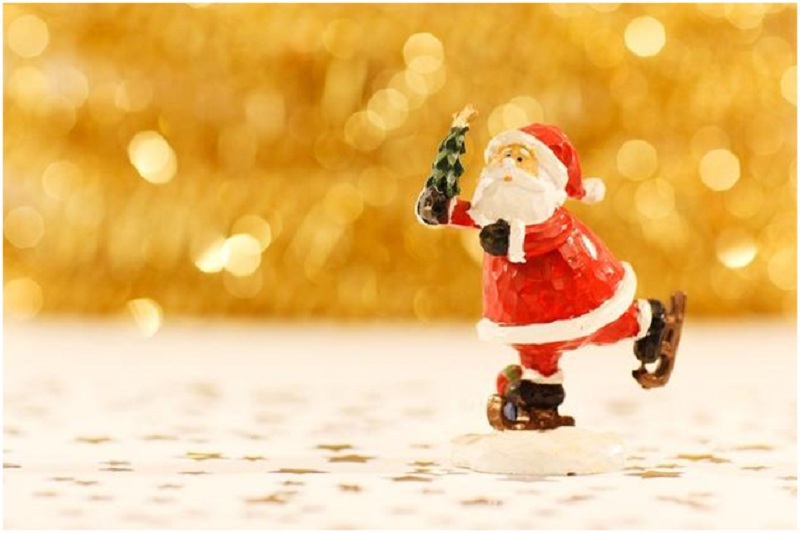 Creating A Santa Workshop For Your School Holiday Store Fundraiser