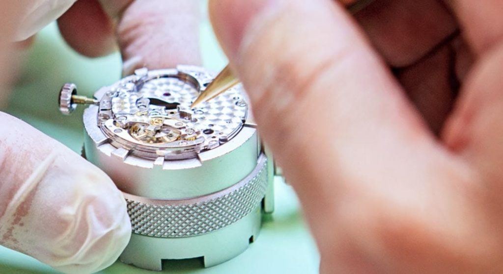 The Proper Way to Clean Your Watches