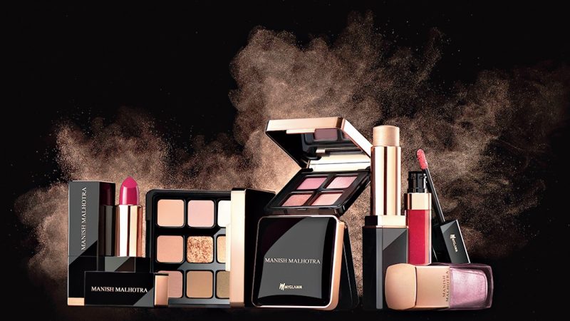 How To Create A Beautiful Eye Makeup By Using The Manish Malhotra Collection