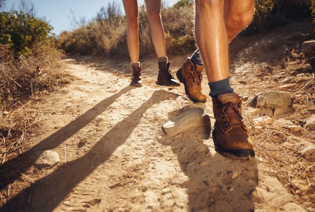 Boots and Shoes for Trekking and Hiking: learn how to choose