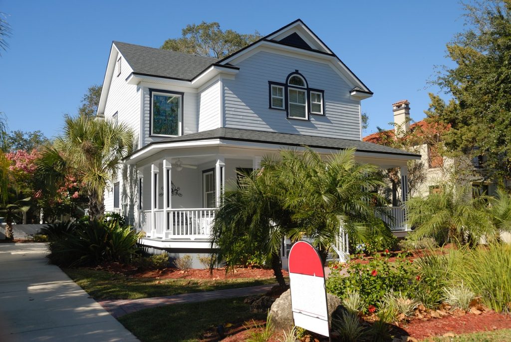 What Types of Benefits Do You Get Hiring an Experienced Restoration Company?