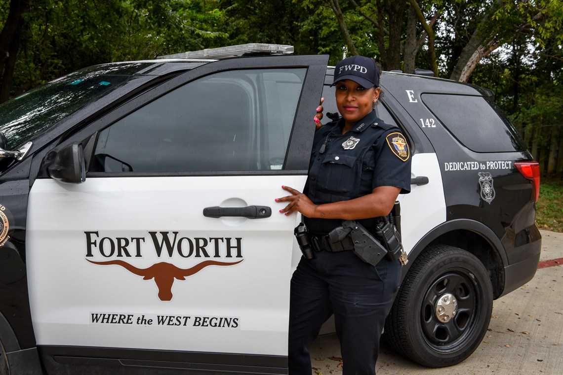 Benefits of Having a Uniformed Security Guard at Your Business in Fort Worth