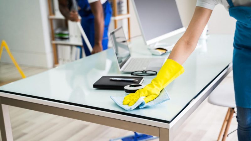 Professionals Know How to Start Cleaning and Maintain Cleanliness of your Office 