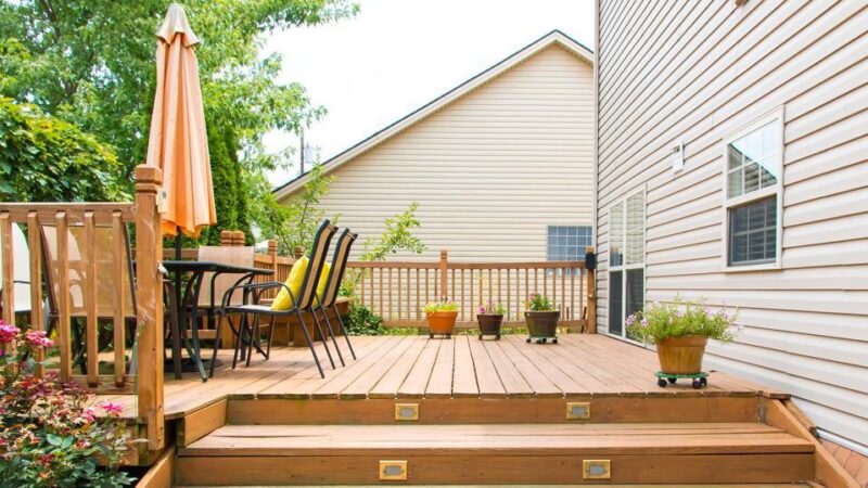 It’s important to keep a few things in mind when you look for a deck builder.