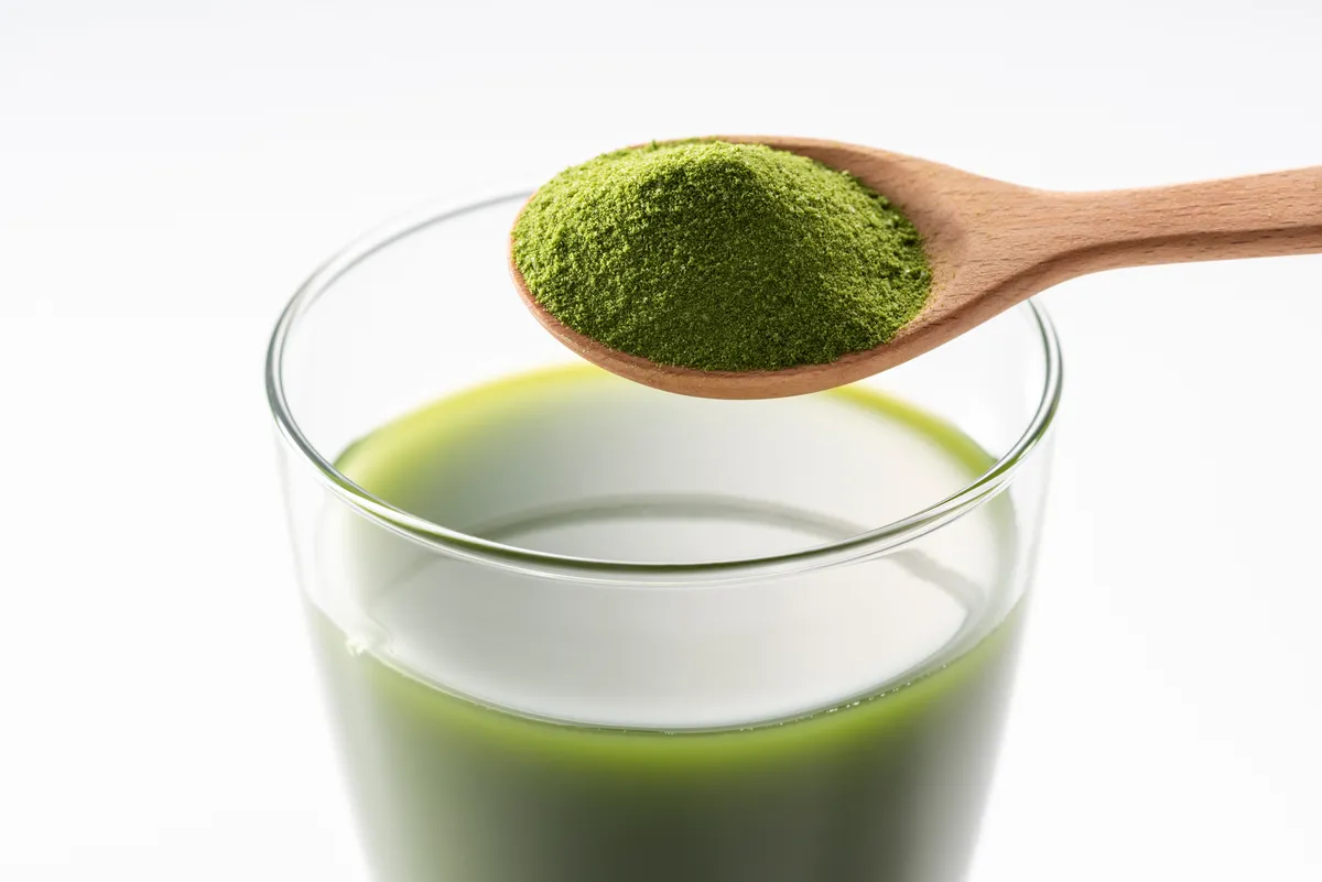 Mud Water vs Energy Drinks: Healthier Choice?