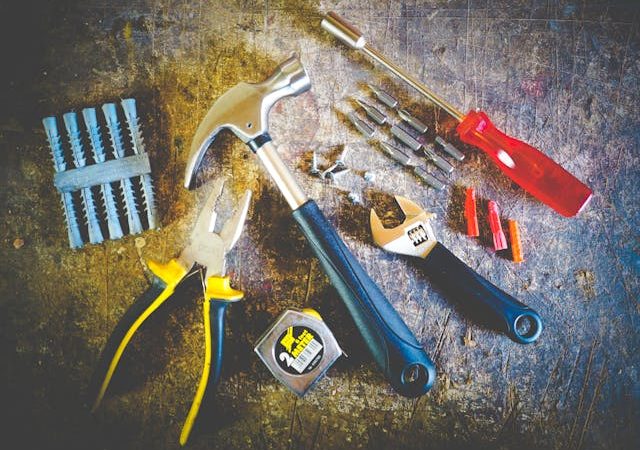 Potential Dangers of Using Unauthorized Harvey Tool Distributors